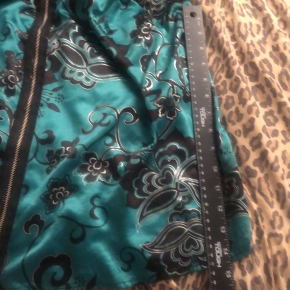 Charlotte Russe size XL green & black print silky racerback camisole zip front - Picture 12 of 16